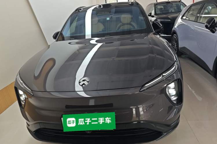 Used Nio ES6 2024 75 kWh Front