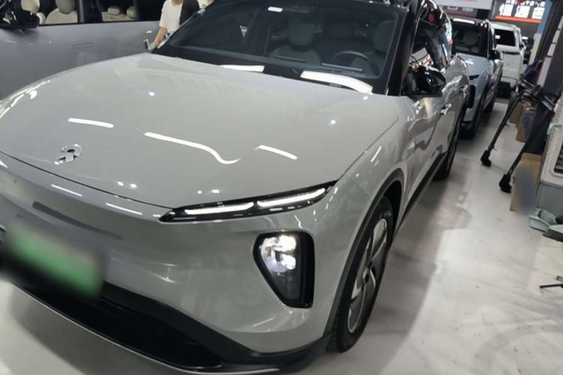 Used Nio ES6 2024 75 kWh Front Left 45 Deg