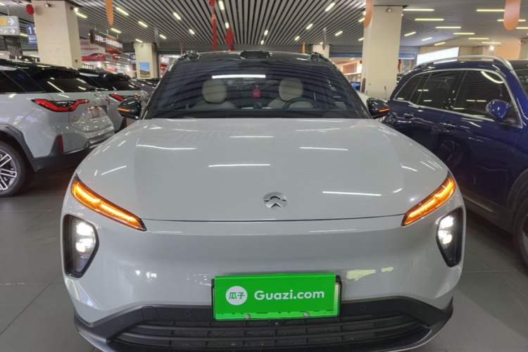 Used Nio ES6 2024 75 kWh Front