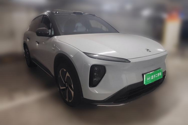 Used Nio ES6 2024 75 kWh Front Right 45 Deg