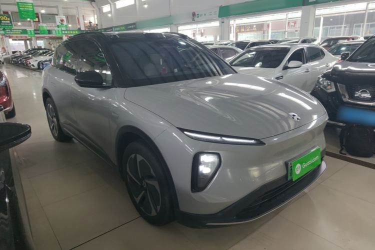 Used Nio ES6 2024 75 kWh Front Right 45 Deg