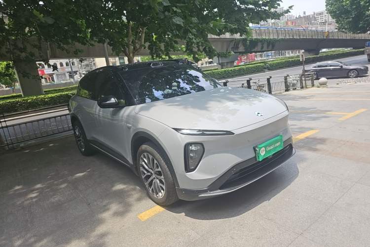 Used Nio ES6 2024 75 kWh Front Right 45 Deg
