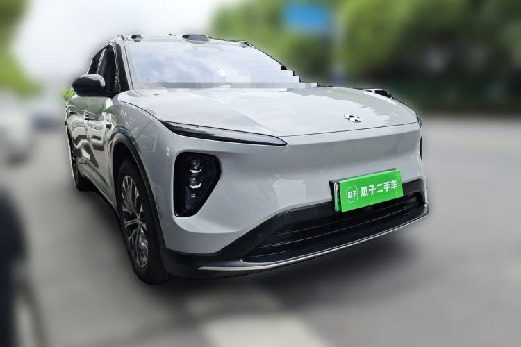 Used Nio ES6 2024 75 kWh Front Right 45 Deg