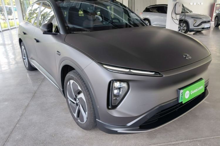 Used Nio ES6 2024 75 kWh Front Right 45 Deg