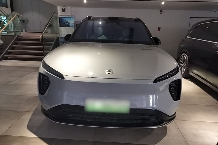 Used Nio ES6 2024 75 kWh Front