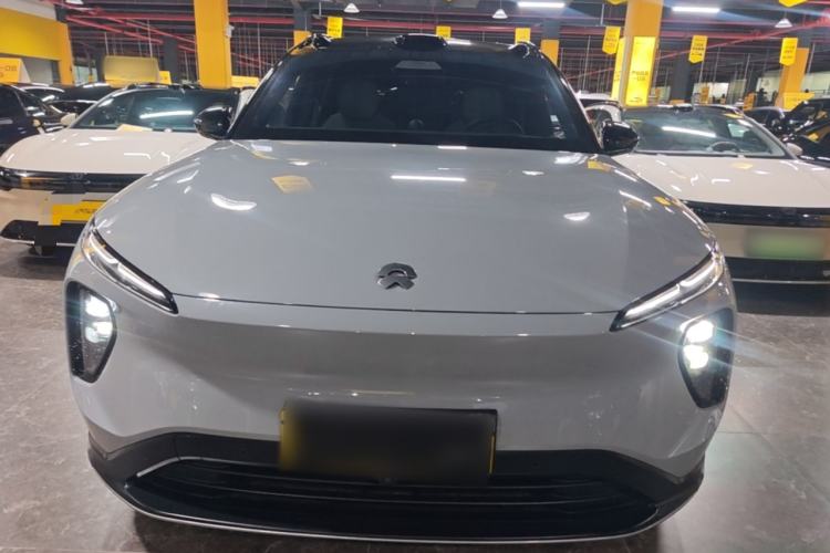 Used Nio ES6 2024 75 kWh Front