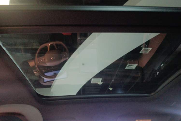 Used Nio ES6 2024 75 kWh Headliner