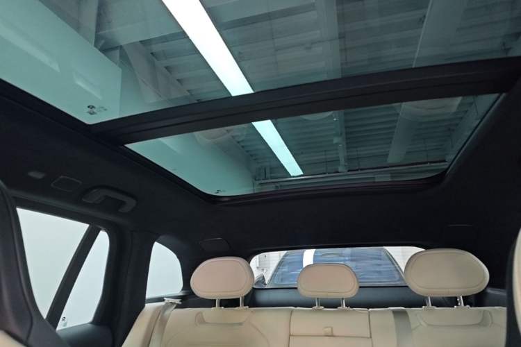 Used Nio ES6 2024 75 kWh Headliner