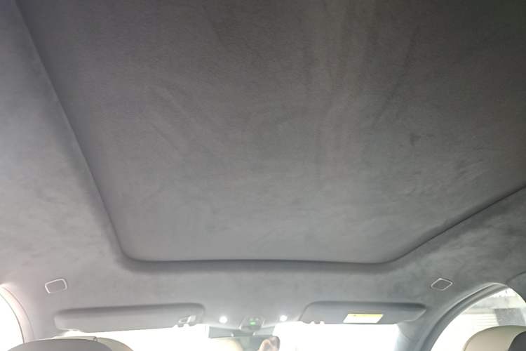 Used Nio ES6 2024 75 kWh Headliner