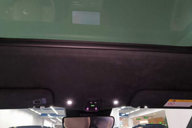 Used Nio ES6 2024 75 kWh Headliner