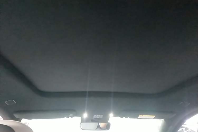 Used Nio ES6 2024 75 kWh Headliner