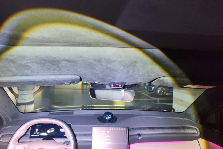 Used Nio ES6 2024 75 kWh Headliner