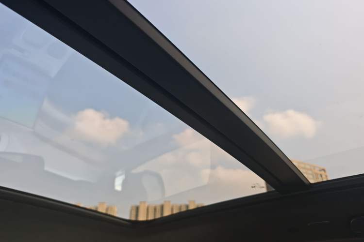 Used Nio ES6 2024 75 kWh Headliner