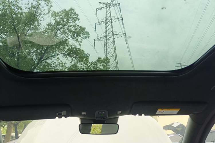Used Nio ES6 2024 75 kWh Headliner