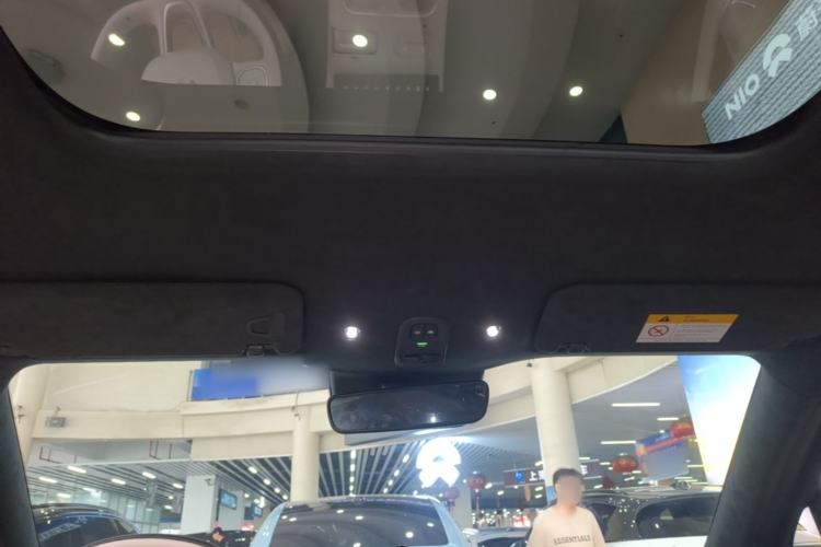 Used Nio ES6 2024 75 kWh Headliner
