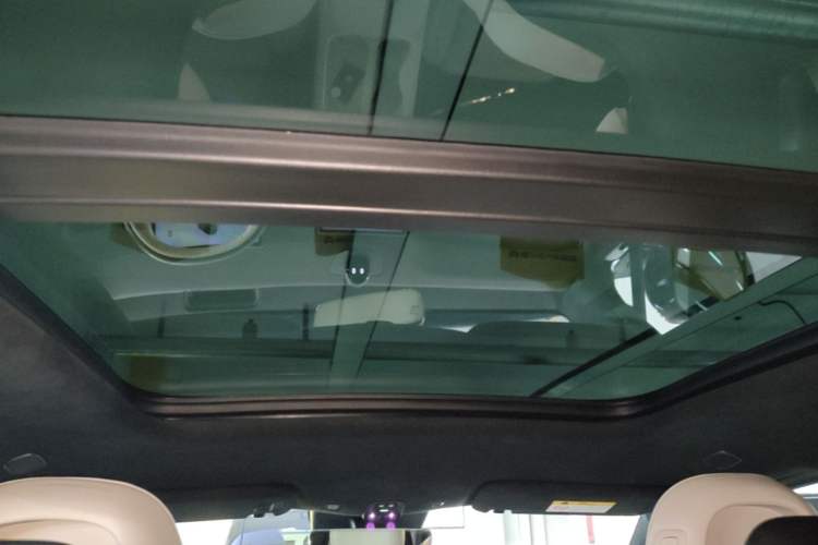 Used Nio ES6 2024 75 kWh Headliner