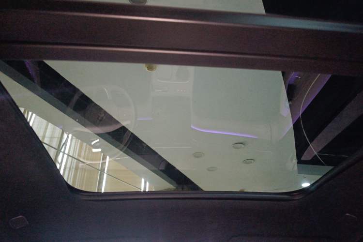 Used Nio ES6 2024 75 kWh Headliner