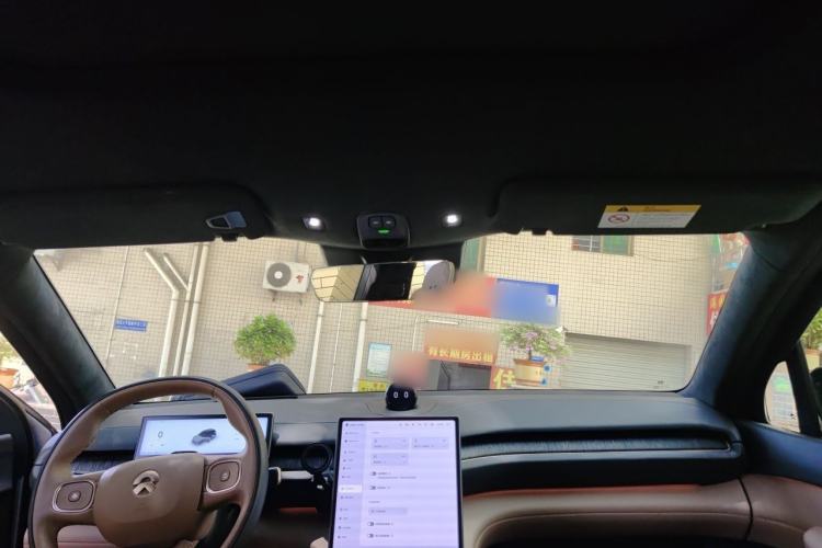 Used Nio ES6 2024 75 kWh Headliner
