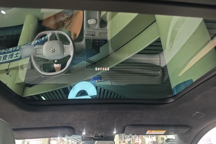 Used Nio ES6 2024 75 kWh Headliner