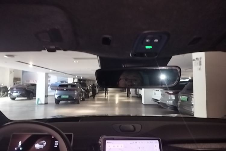 Used Nio ES6 2024 75 kWh Headliner