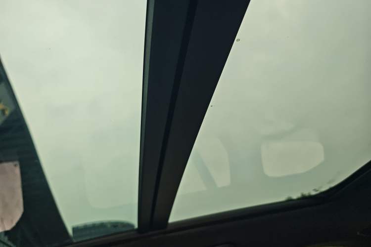 Used Nio ES6 2024 75 kWh Headliner