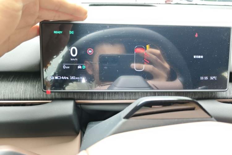 Used Nio ES6 2024 75 kWh Instrument Cluster