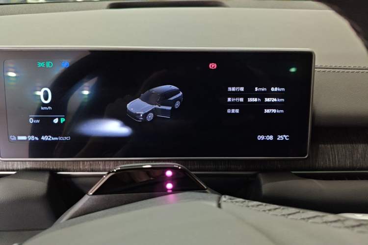Used Nio ES6 2024 75 kWh Instrument Cluster