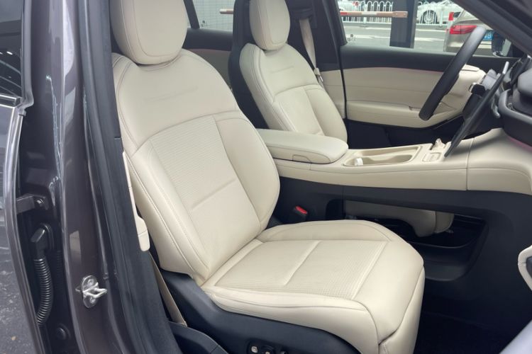 Used Nio ES6 2024 75 kWh Interior 10