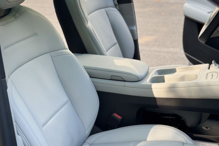 Used Nio ES6 2024 75 kWh Interior 3