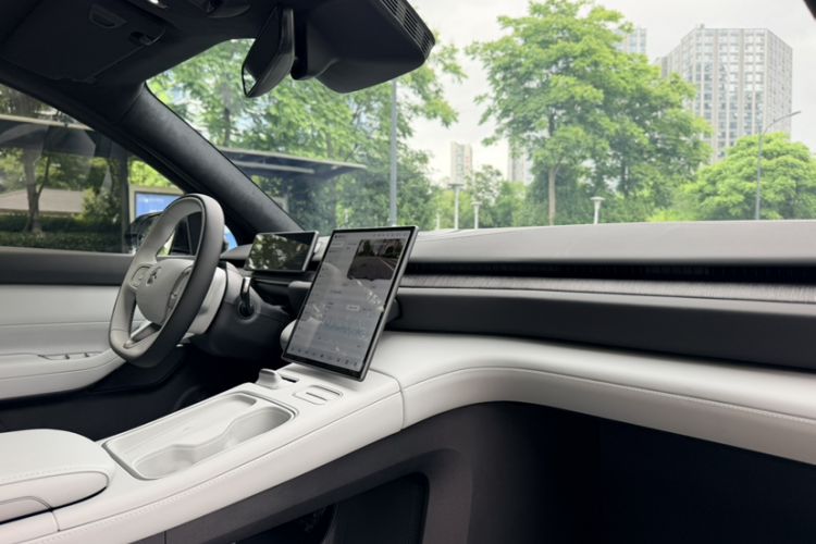 Used Nio ES6 2024 75 kWh Interior 3