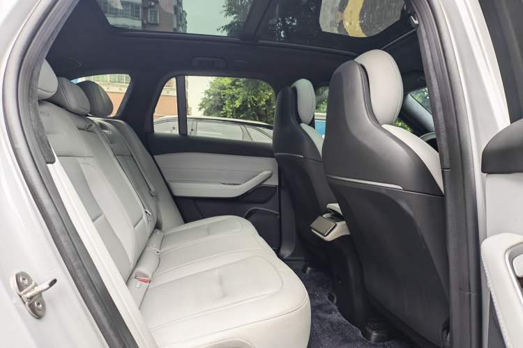 Used Nio ES6 2024 75 kWh Interior 3