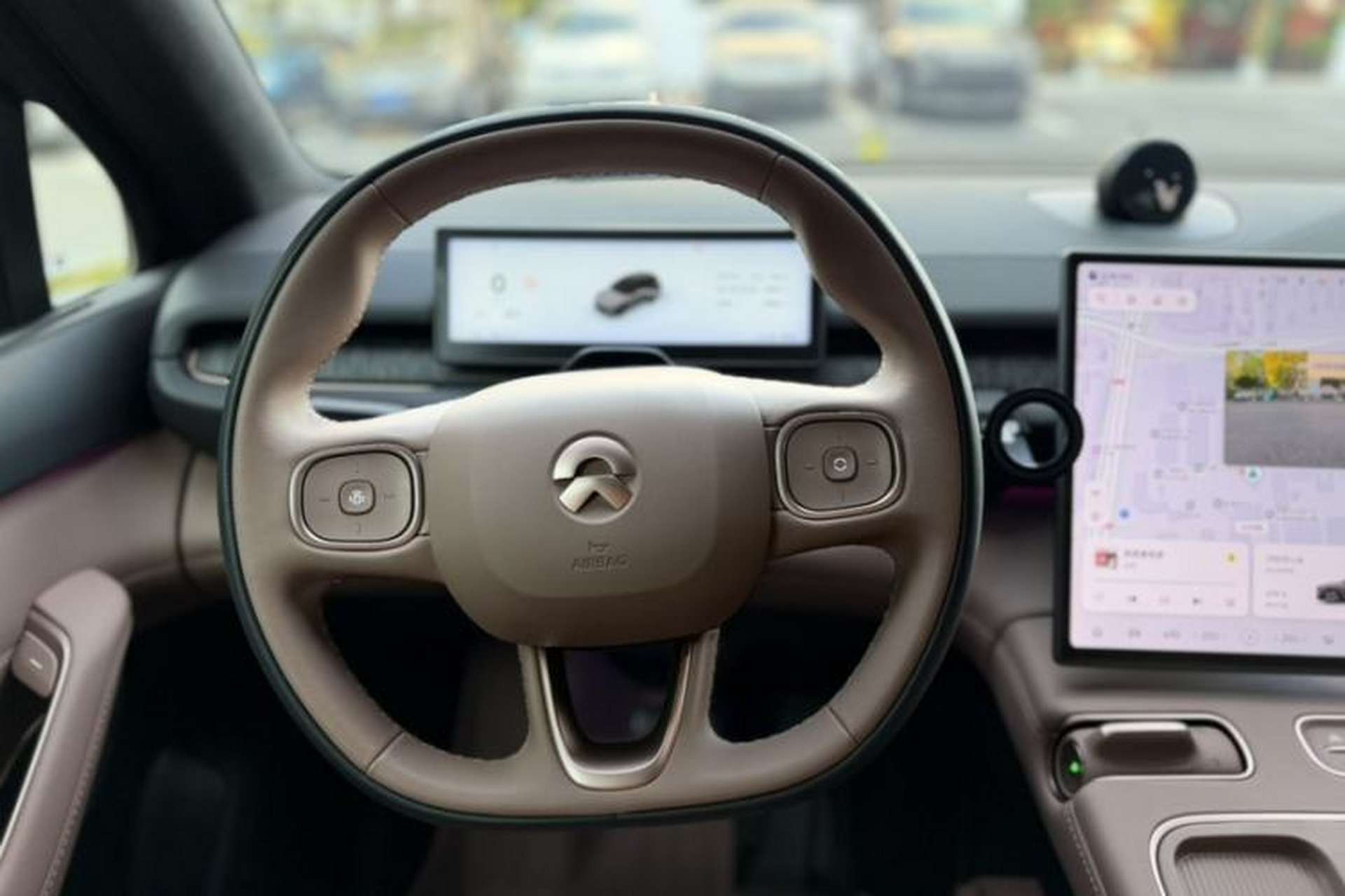 Used Nio ES6 2024 75 kWh Interior 3