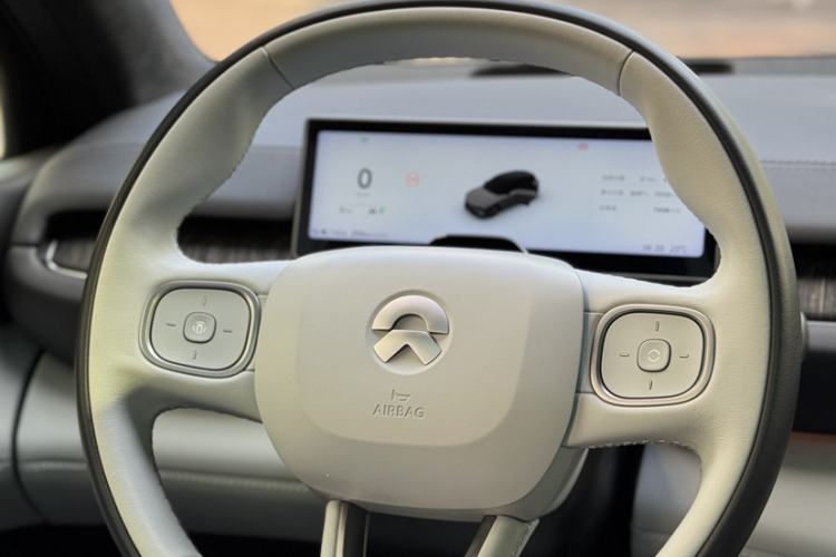 Used Nio ES6 2024 75 kWh Interior 5