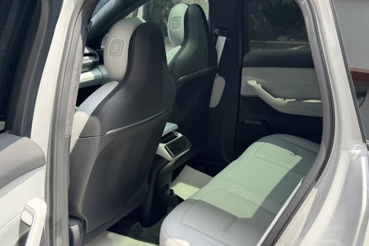 Used Nio ES6 2024 75 kWh Interior 5