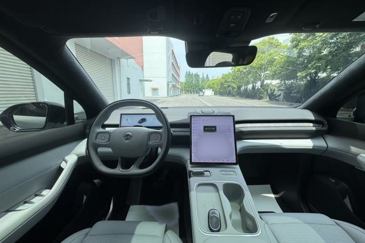 Used Nio ES6 2024 75 kWh Interior 6