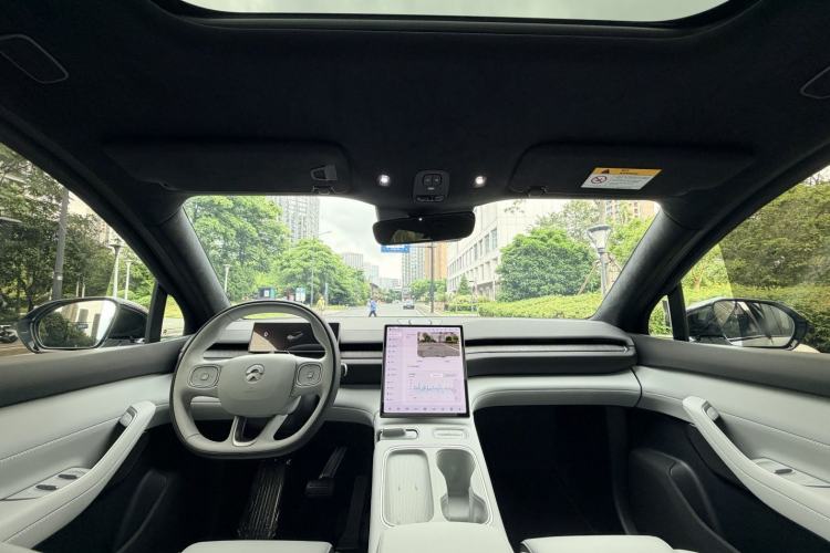 Used Nio ES6 2024 75 kWh Interior 6
