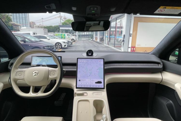 Used Nio ES6 2024 75 kWh Interior 7