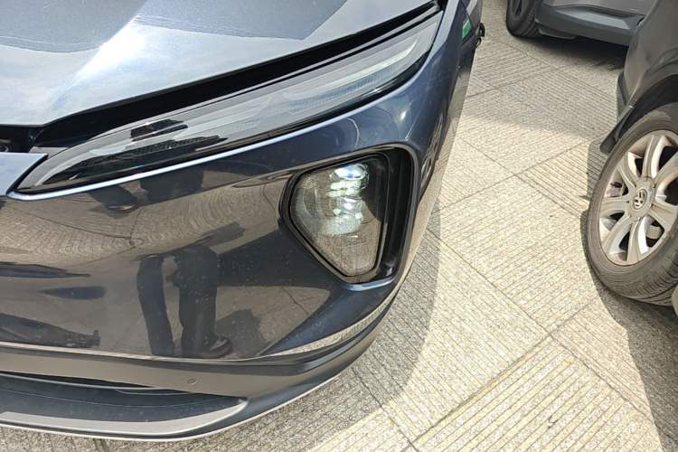 Used Nio ES6 2024 75 kWh Left Front Headlight