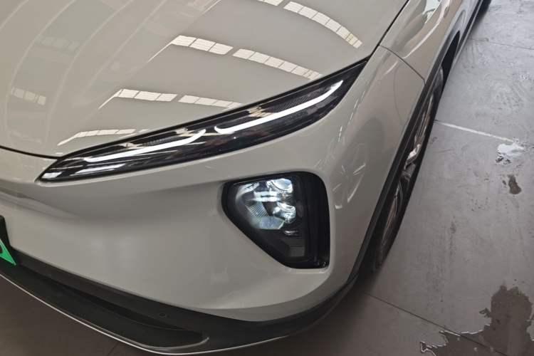 Used Nio ES6 2024 75 kWh Left Front Headlight