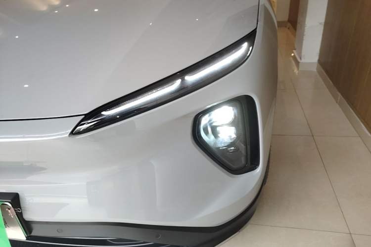 Used Nio ES6 2024 100kWh Left Front Headlight