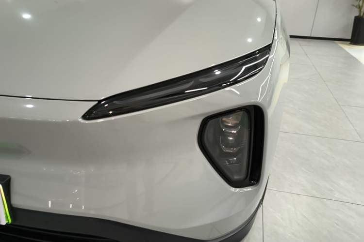 Used Nio ES6 2024 75 kWh Left Front Headlight