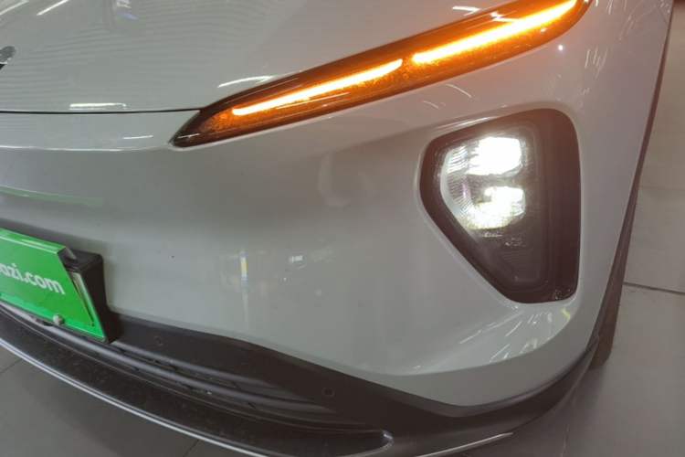 Used Nio ES6 2024 75 kWh Left Front Headlight