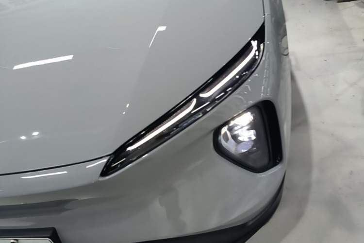 Used Nio ES6 2024 75 kWh Left Front Headlight