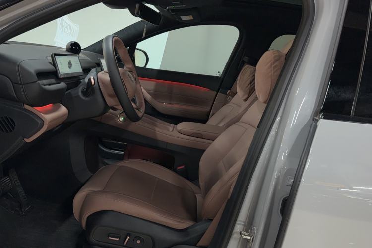 Used Nio ES6 2024 75 kWh Left Front Seat