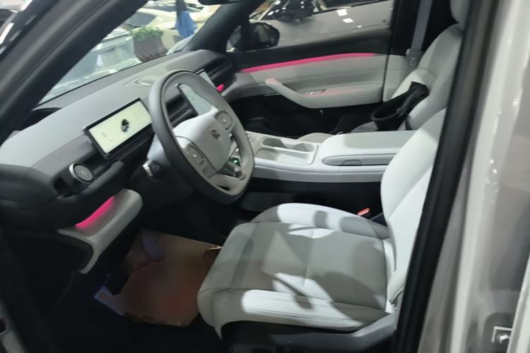 Used Nio ES6 2024 75 kWh Left Front Seat