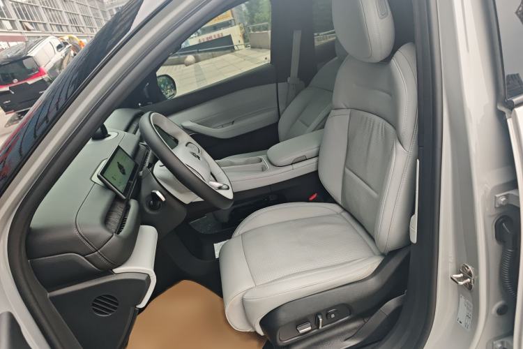 Used Nio ES6 2024 75 kWh Left Front Seat