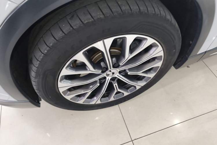 Used Nio ES6 2024 75 kWh Left Front Wheel Hub