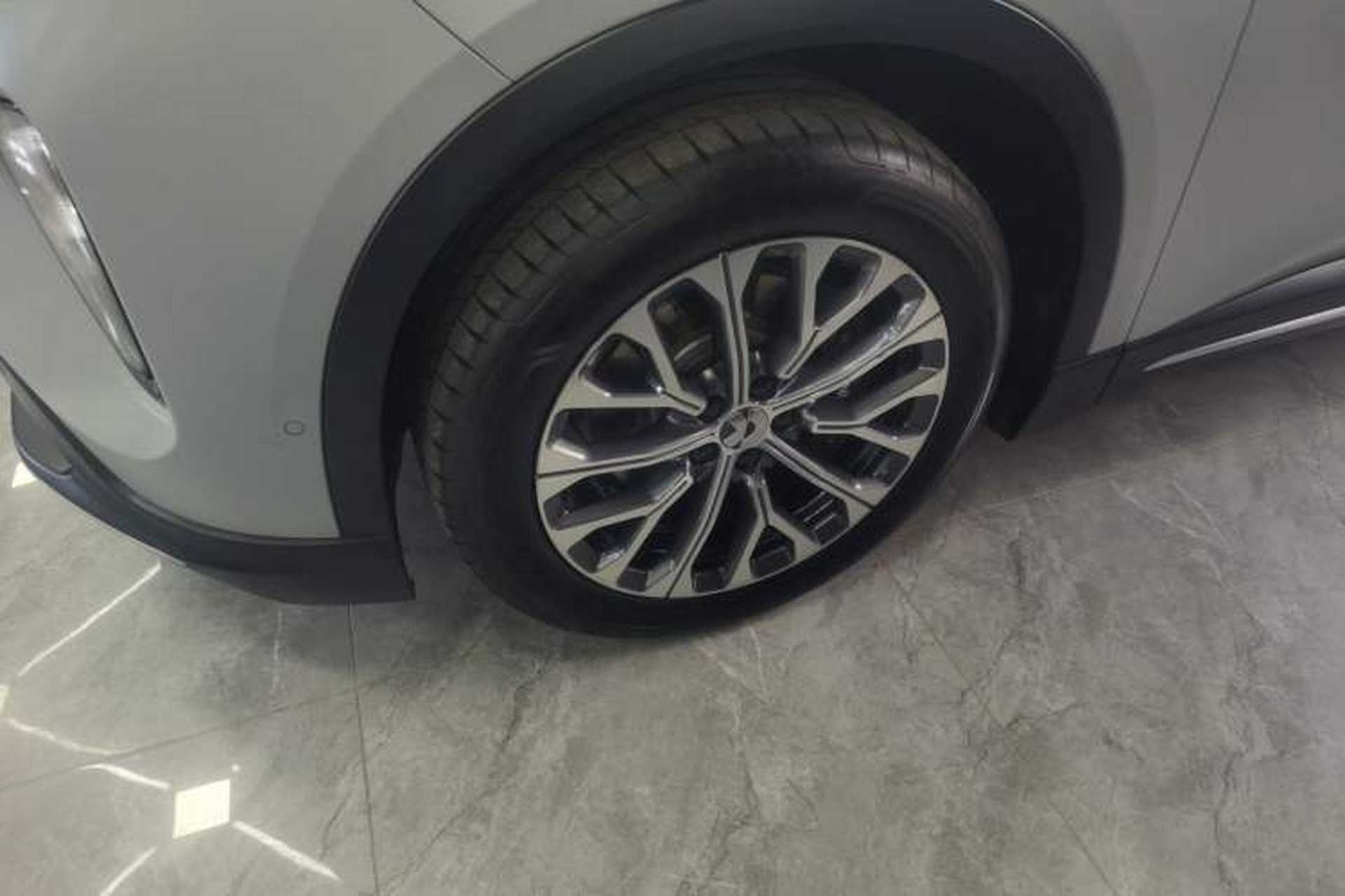 Used Nio ES6 2024 75 kWh Left Front Wheel Hub