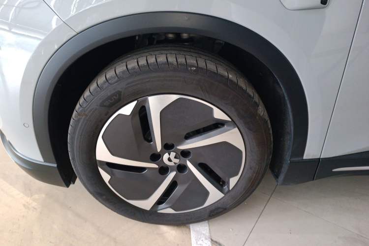 Used Nio ES6 2024 75 kWh Left Front Wheel Hub