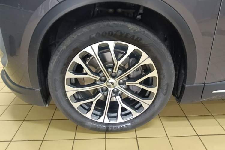 Used Nio ES6 2024 75 kWh Left Front Wheel Hub